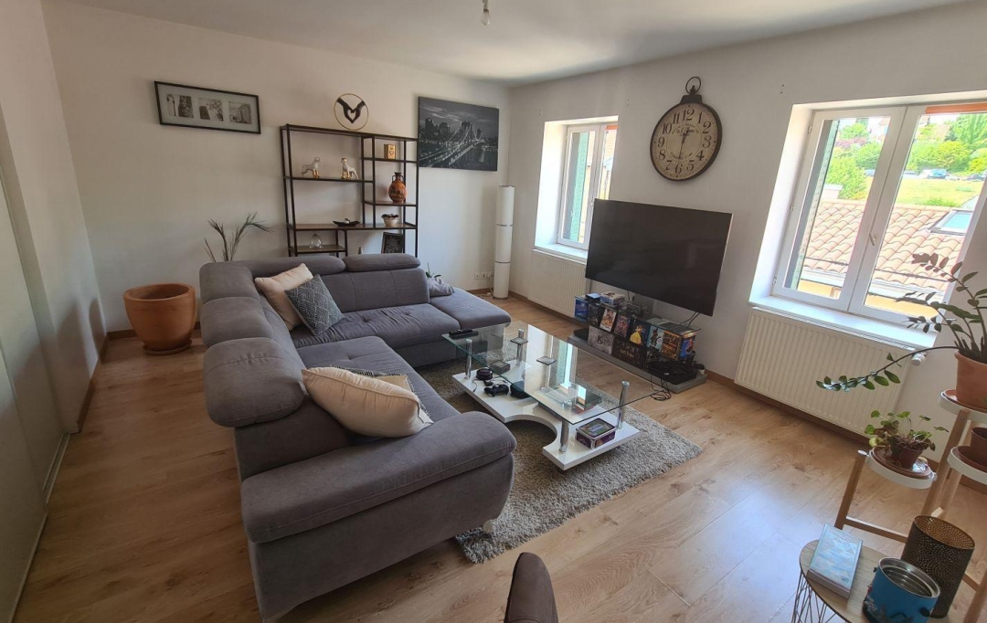 Annonces TARARE : Appartement | SAINT-ROMAIN-DE-POPEY (69490) | 68 m2 | 638 € 